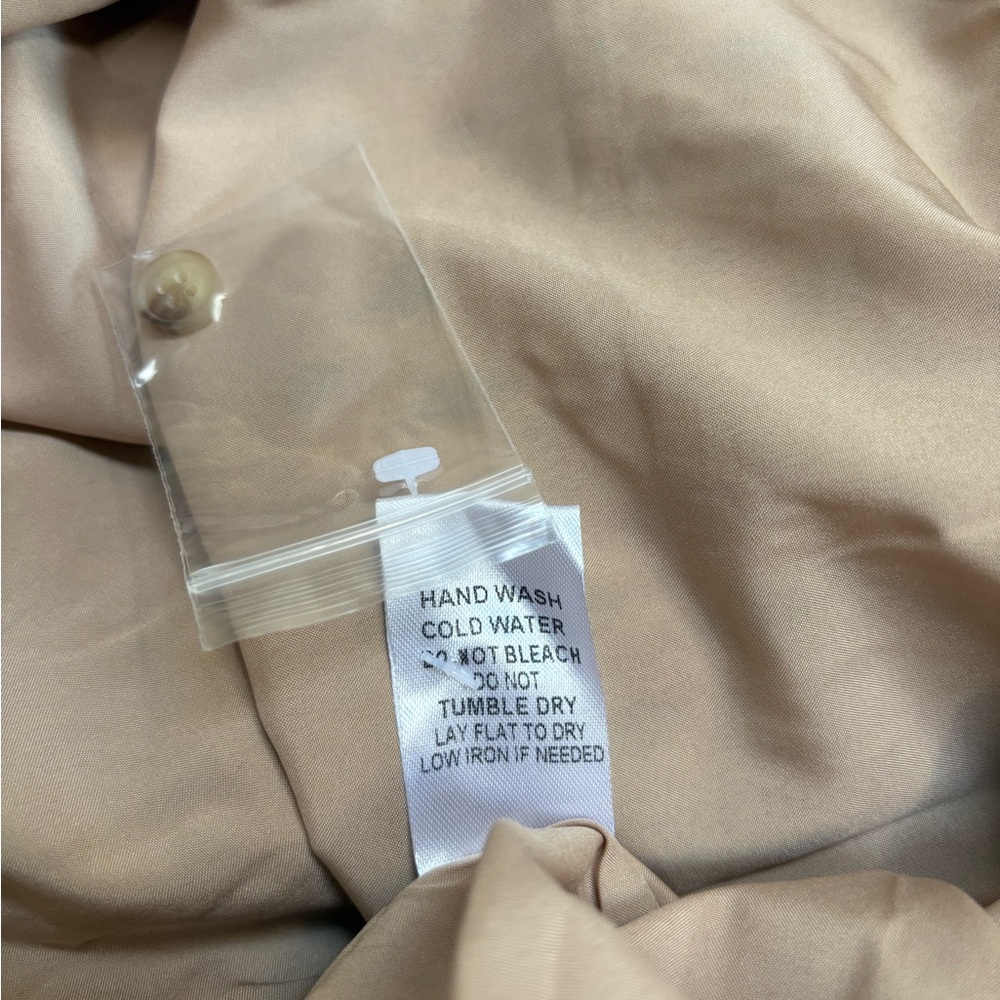 NWT Ruffle Tie Neck Dress in Cream & Gold - Picture 10 of 11